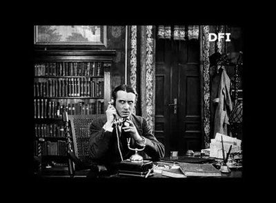 The Man with the Missing Finger