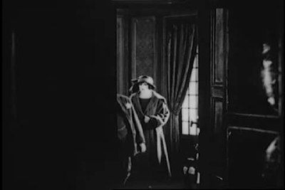 Petit ange et son pantin