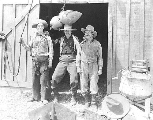 Should Tall Men Marry?